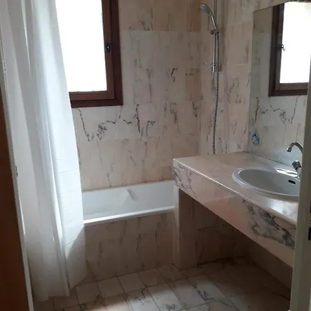Residence Belle Vue - Chambre 37 * Cavalaire-sur-Mer